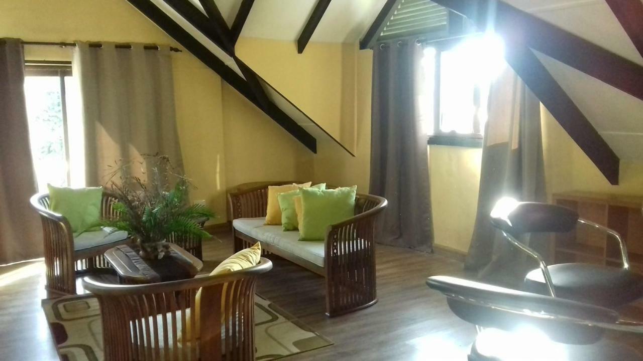 דירות ויקטוריה Shay Lyah Self Catering מראה חיצוני תמונה