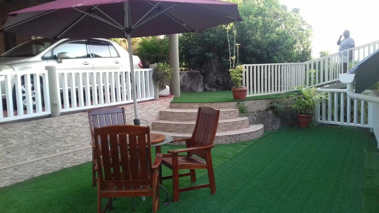 דירות ויקטוריה Shay Lyah Self Catering מראה חיצוני תמונה